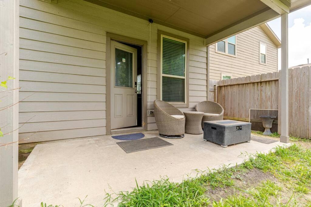 Willa N-E-G House - Near David Wayne Hooks Airport Houston Zewnętrze zdjęcie